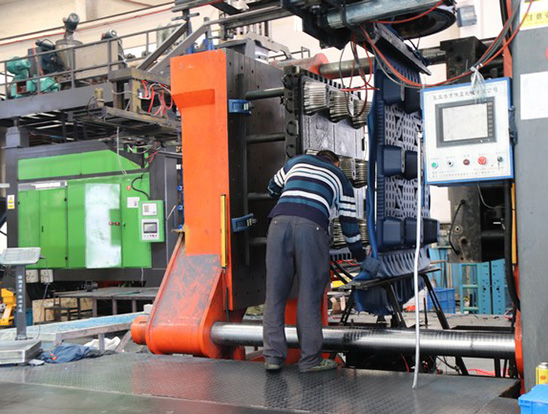 吹塑托盤生產車間